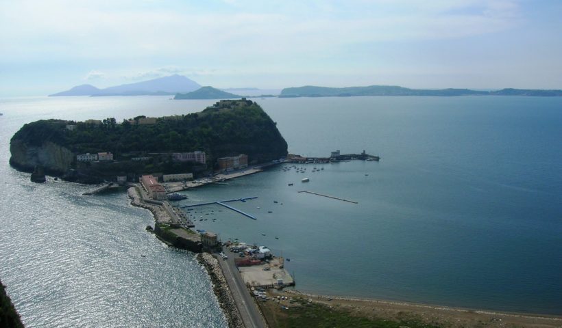 Isola di Nisida